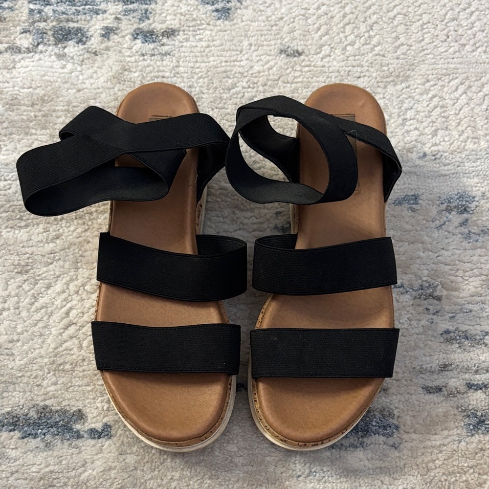 Steve Madden sandals